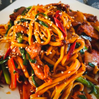 Order Hand-cut Dry-fried Noodles 干煸炒面 food online from Eden Silk Road store, Oakland on bringmethat.com