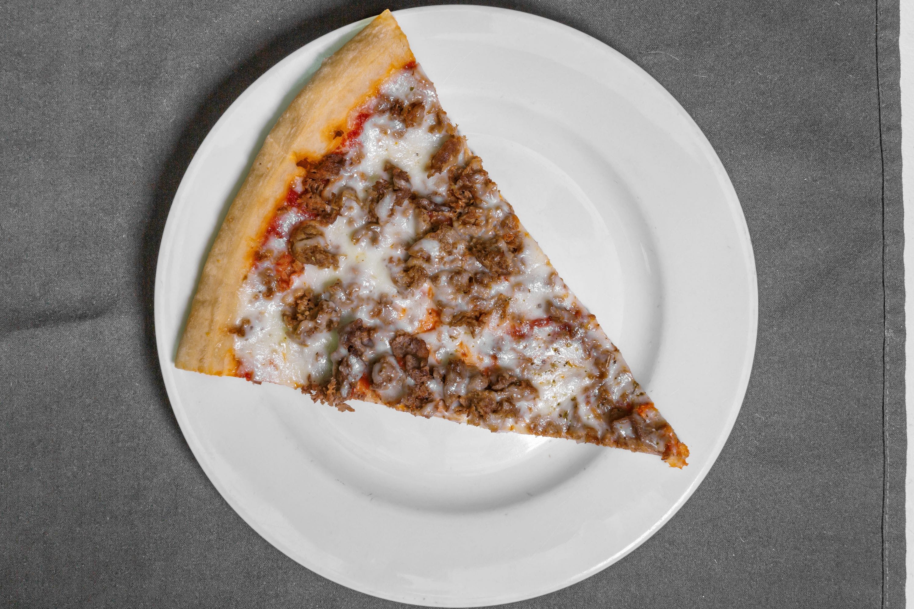 Order Steak Pizza - Large food online from Pizza Como store, Lehighton on bringmethat.com