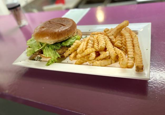 Order Turkey Burger food online from Moe Cafe store, Indianapolis on bringmethat.com