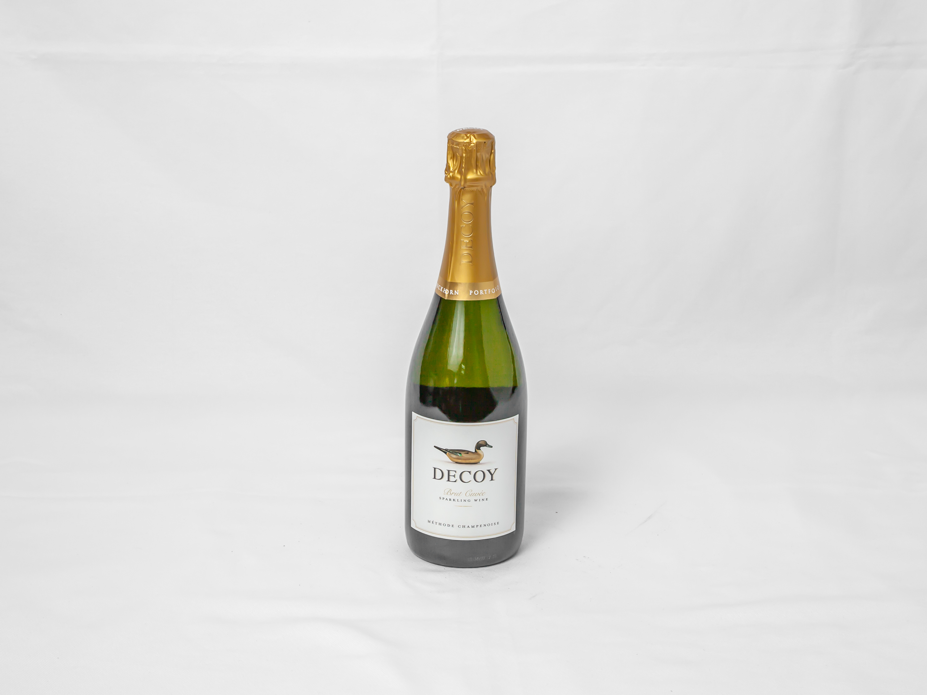 Order 750 ml Decoy Brut Cuvee Sparkling Wine  food online from Bucktown Food And Liquor store, Chicago on bringmethat.com