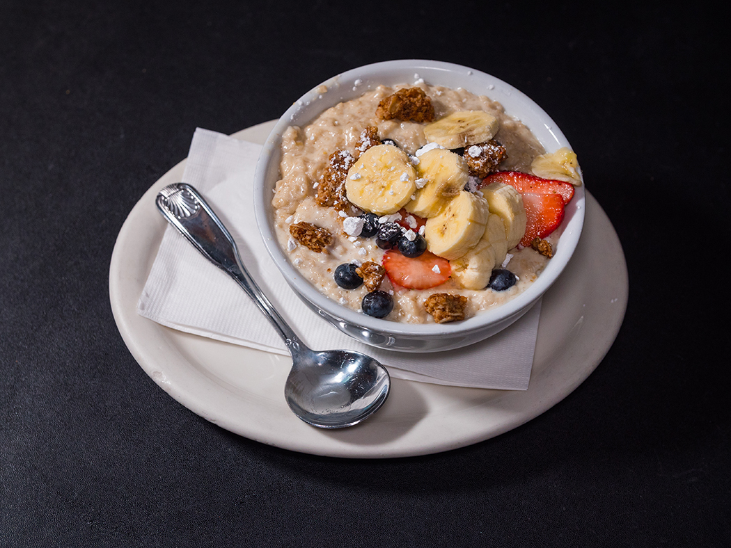 Order Cappy's Oatmeal food online from Cappy's Cafe store, Newport Beach on bringmethat.com