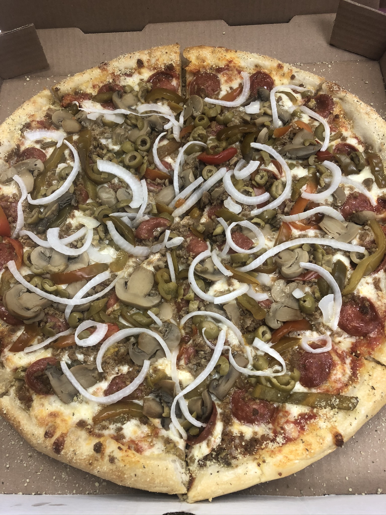 Order Deluxe Pizza food online from Dayton Street Eats store, Kettering on bringmethat.com