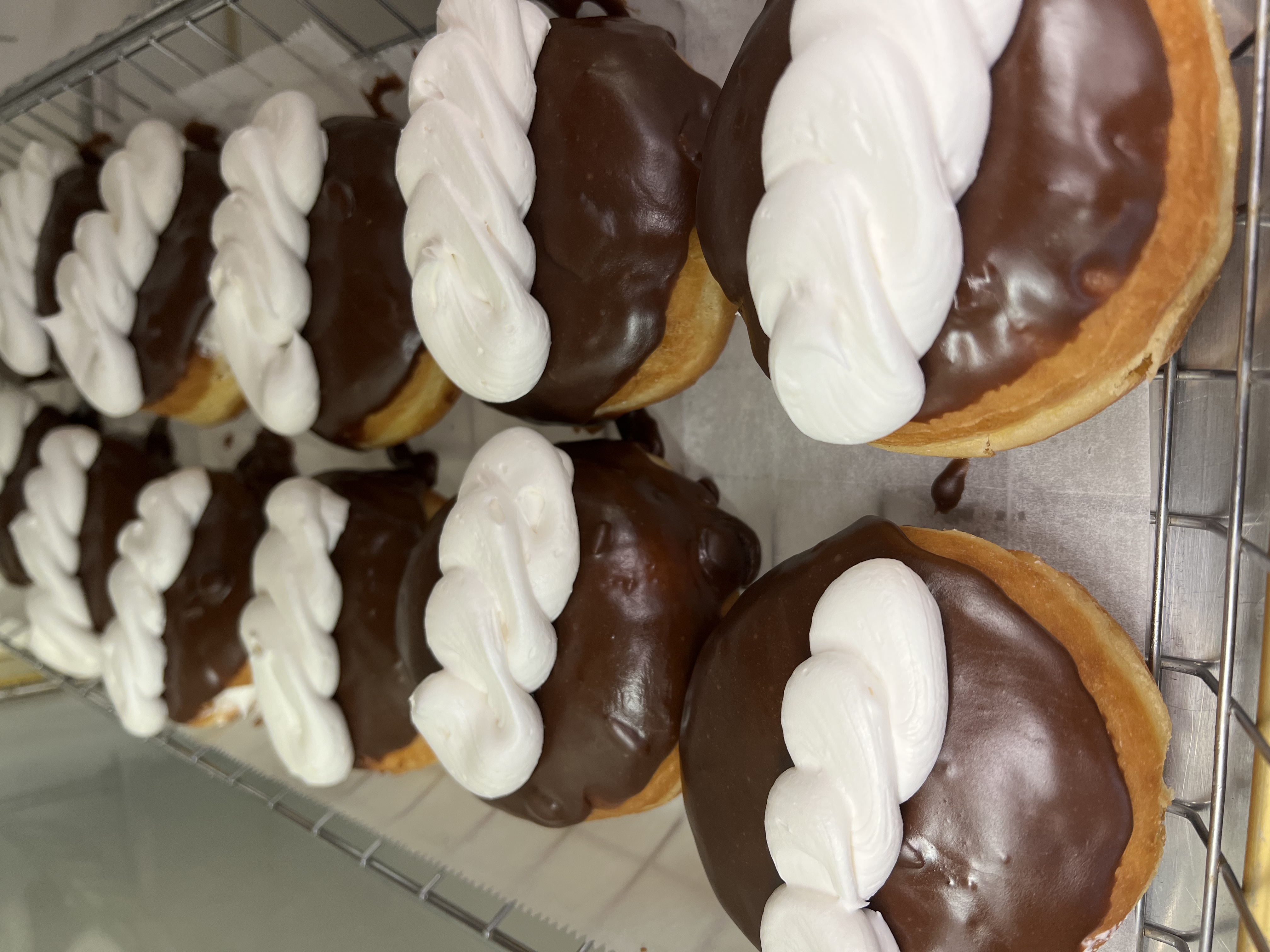 Order Donuts food online from Shell Sweets & Treat store, McKees Rocks on bringmethat.com
