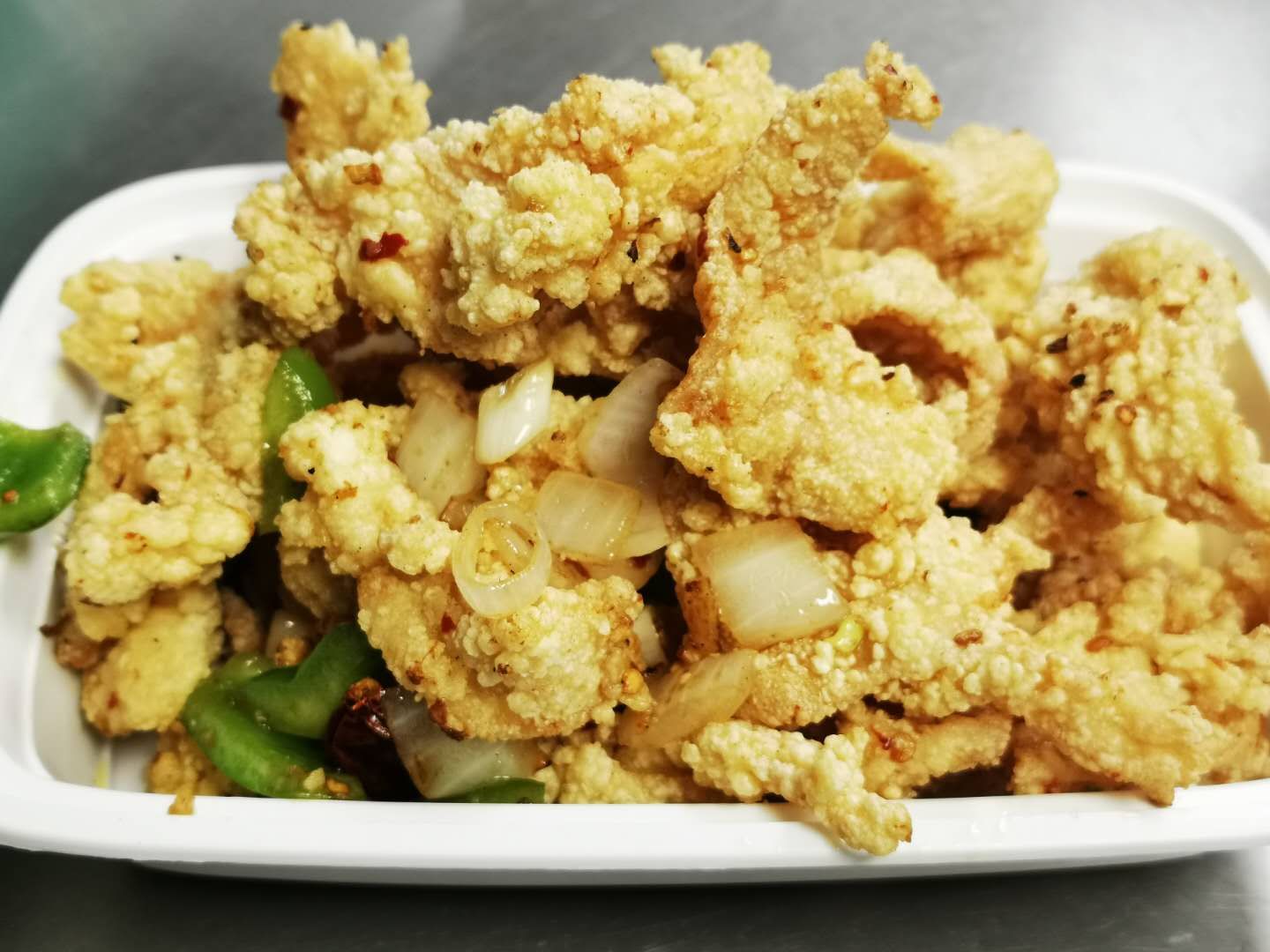 Order S4. Salt and Pepper Chicken food online from May Loong Kitchen store, Syosset on bringmethat.com