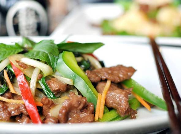 Order Basil Chicken  九層塔 food online from Koi Fine Asian Cuisine & Lounge store, Evanston on bringmethat.com