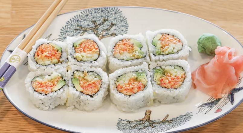 Order Spicy Crabmeat Roll (8 pcs) food online from Tokyo Express Hibachi And Sushi store, Nicholasville on bringmethat.com