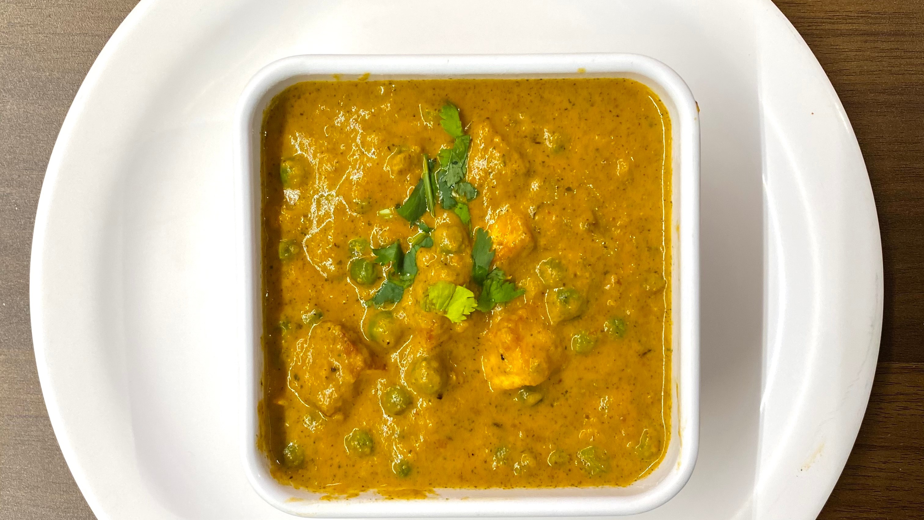Order Matar Paneer food online from Indian Cafe store, East Moline on bringmethat.com