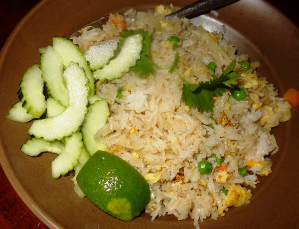 Order Fried Rice food online from Rin's Thai Restaurant store, San Francisco on bringmethat.com