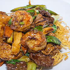 Order Shanghai Pan-Fried Noodles上海两面黄   KR food online from Jin's Fine Asian Cuisine store, Brookline on bringmethat.com
