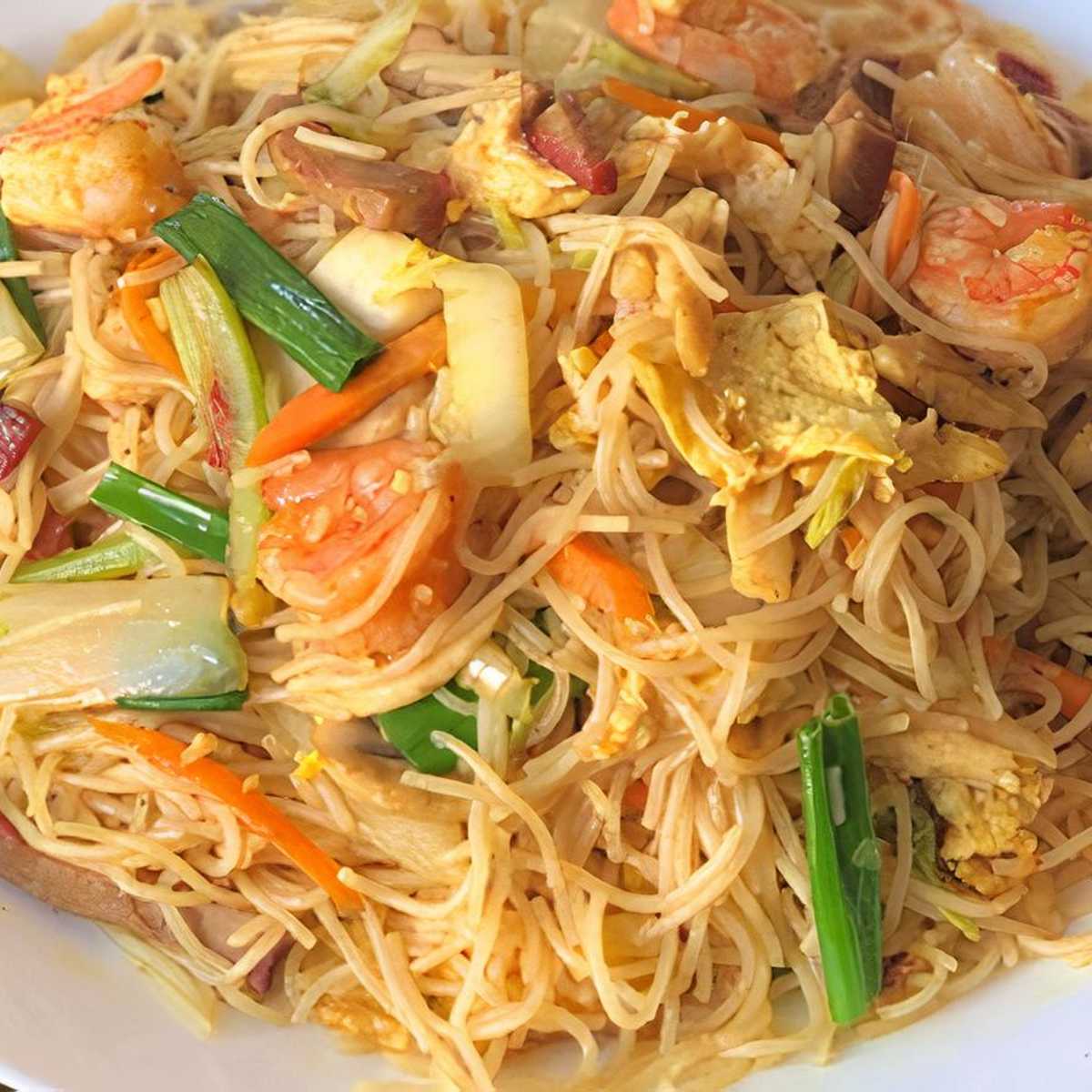 Order Sa Char Rice Noodles沙茶炒米粉 food online from Char Koon Noodle Express store, Windsor on bringmethat.com