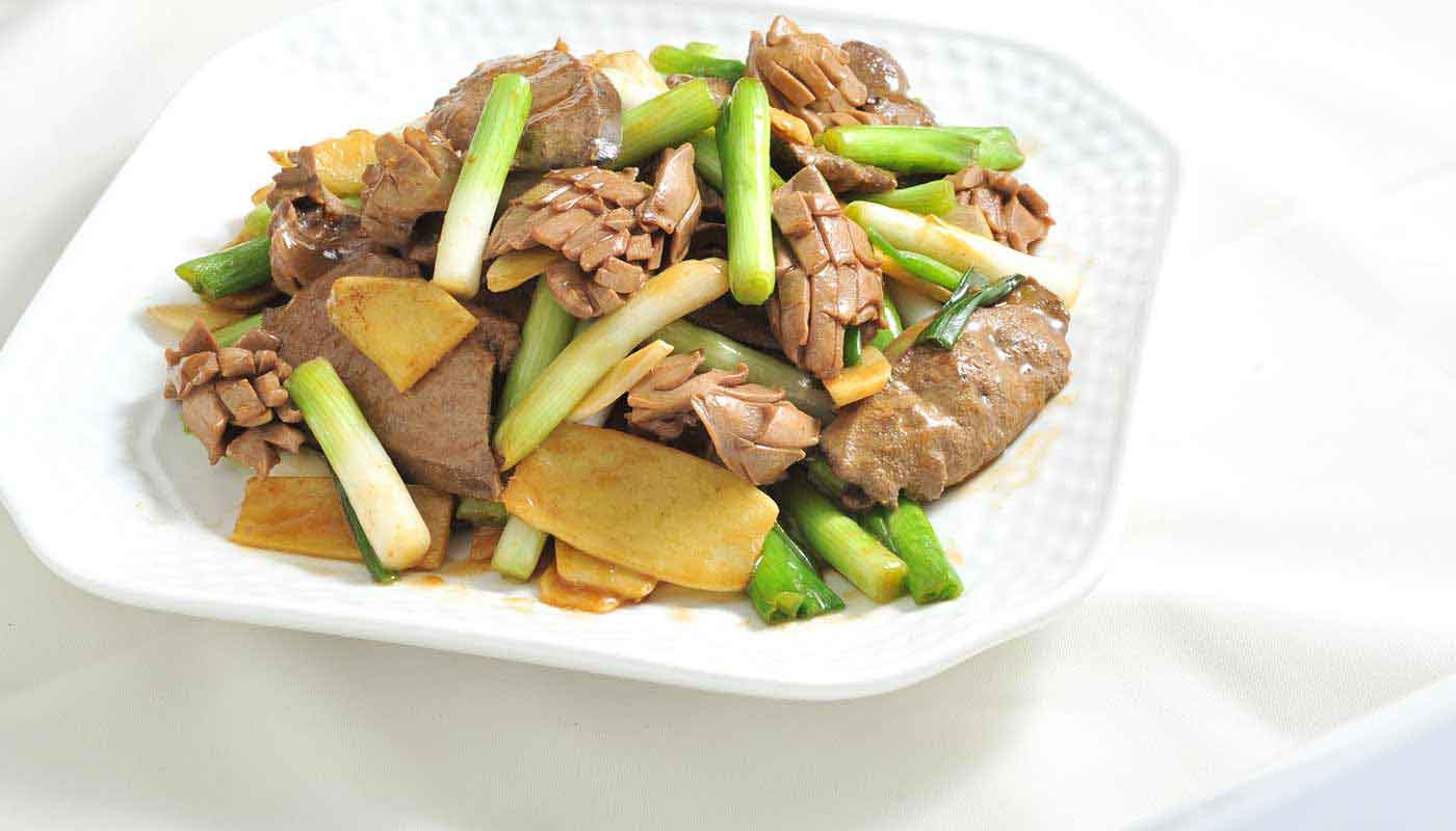 Order G35. Sauteed Pig Kidney and Liver with Scallion (薑蔥爆腰潤) food online from Happy Harbor Cuisine store, Alhambra on bringmethat.com