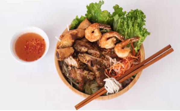 Order House Special Vermicelli Noodle food online from Corner Park Cafe store, Santa Rosa on bringmethat.com