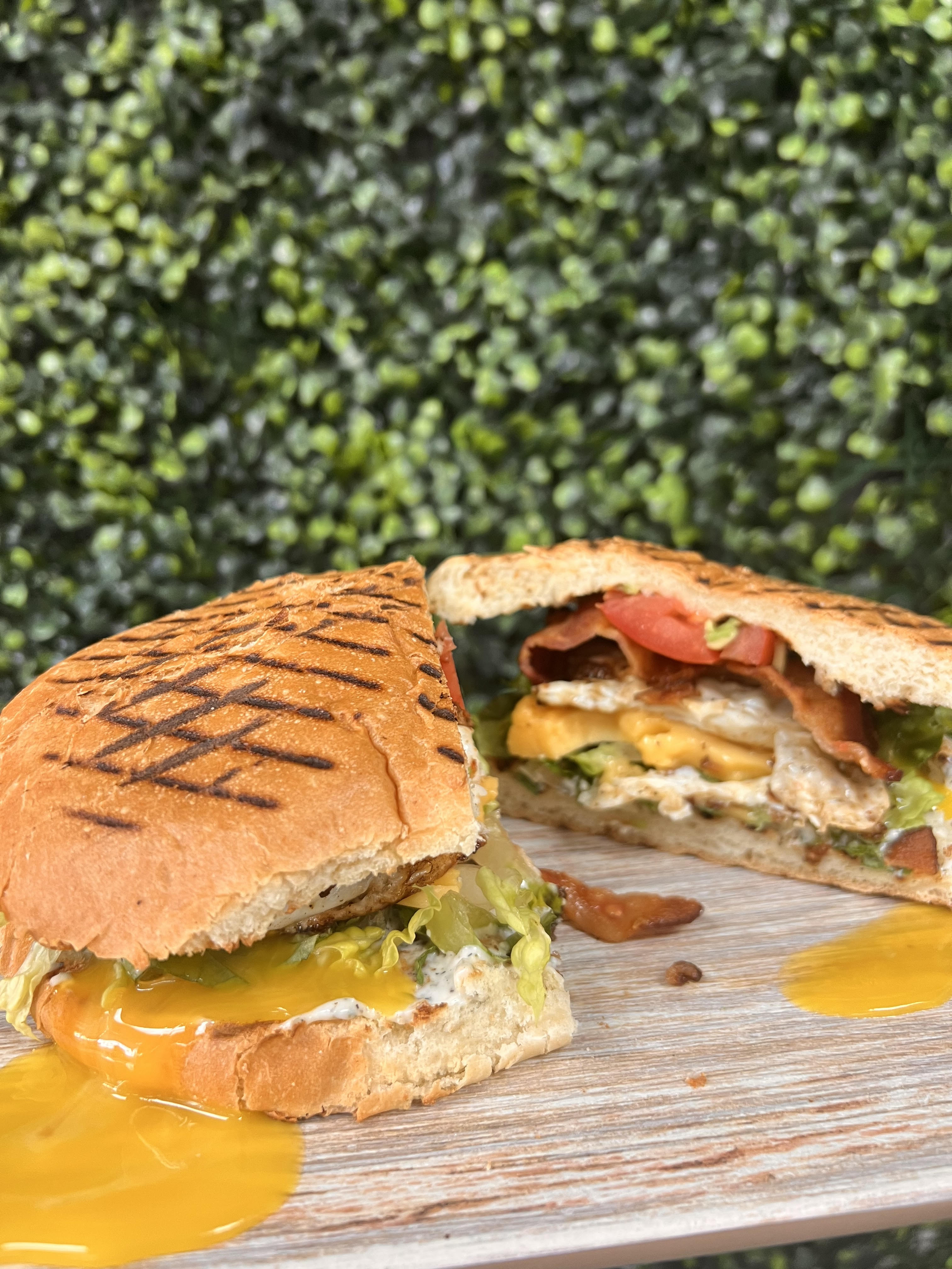 Order Egg Sandwich food online from Ossys Bakery store, Glendale on bringmethat.com