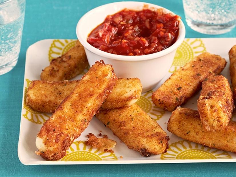 Order Beer Battered Mozzarella Sticks food online from Planet Wings store, Edison on bringmethat.com