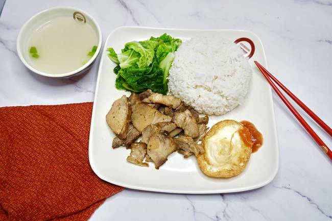 Order 炸蛋叉烧盖浇饭 / Deep-fried Egg & BBQ Pork Over Rice food online from Classic Guilin Rice Noodles store, Milpitas on bringmethat.com