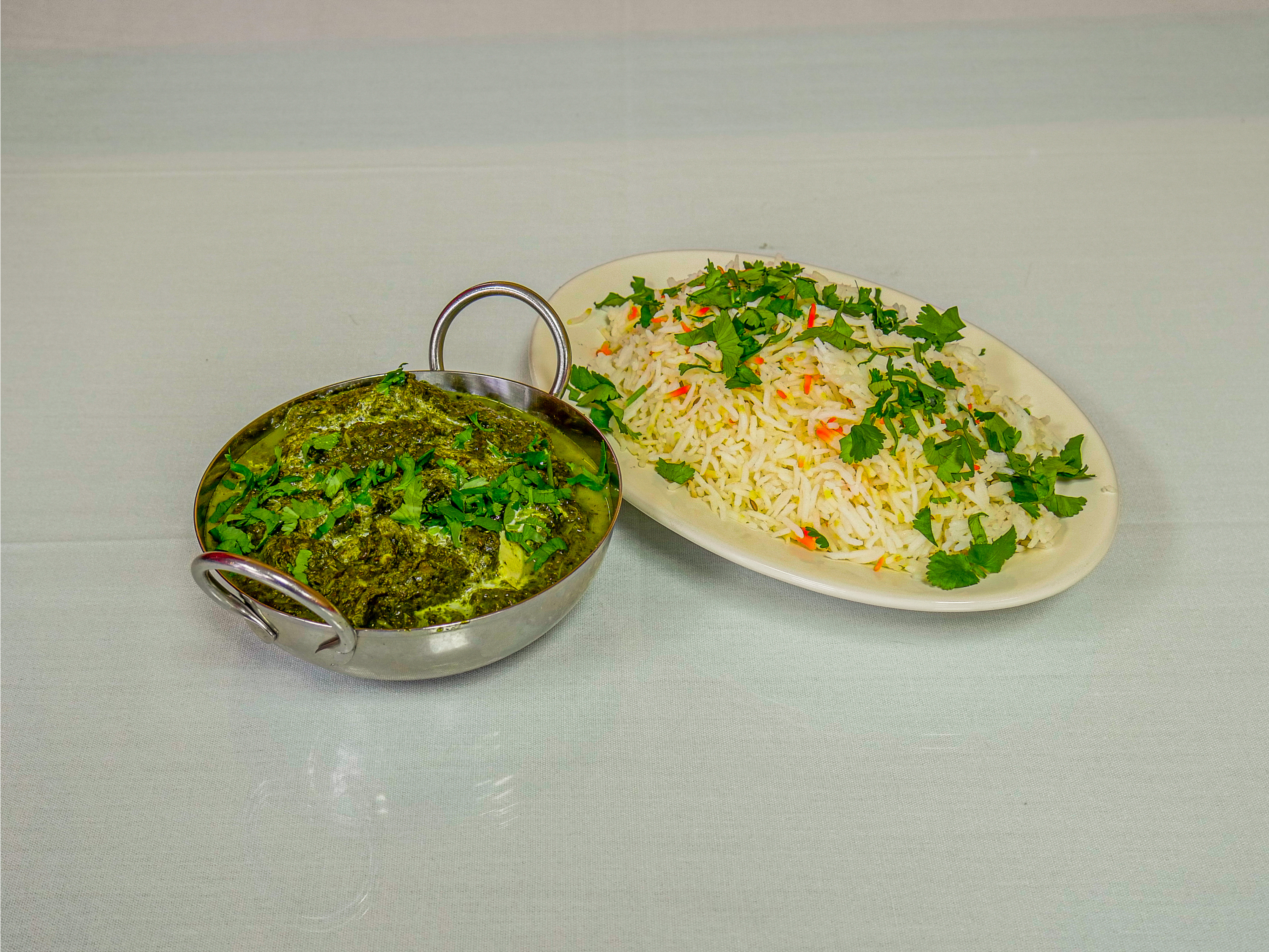 Order Saag Paneer food online from Taste of India store, Flowood on bringmethat.com