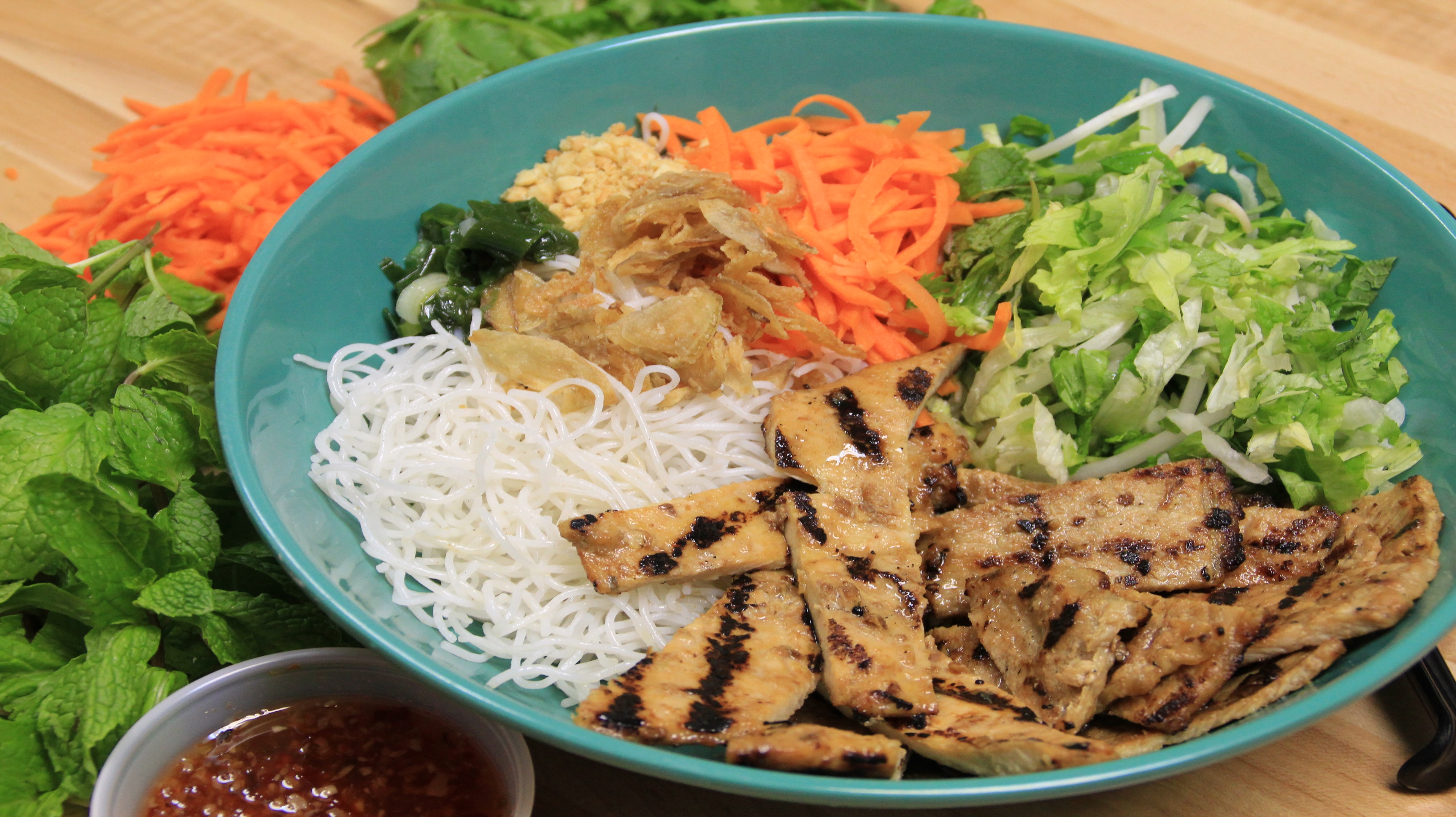 Order 98 - Grilled Chicken and Pork Vermicelli food online from Pho Street store, Philadelphia on bringmethat.com