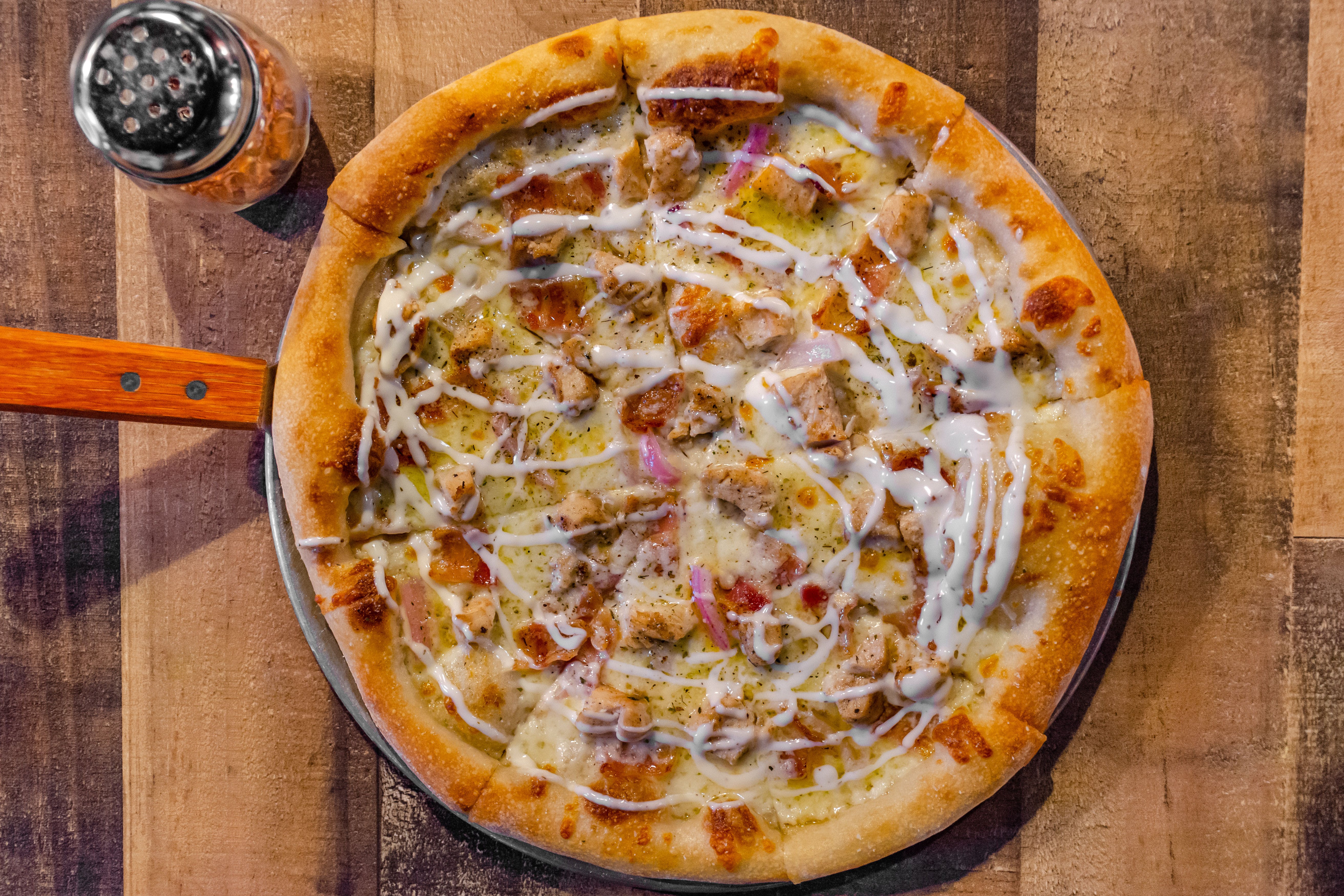 Order Chicken Bacon Ranch Pizza - 12" (8 Slices) food online from Friendly Tavern store, St Marys on bringmethat.com
