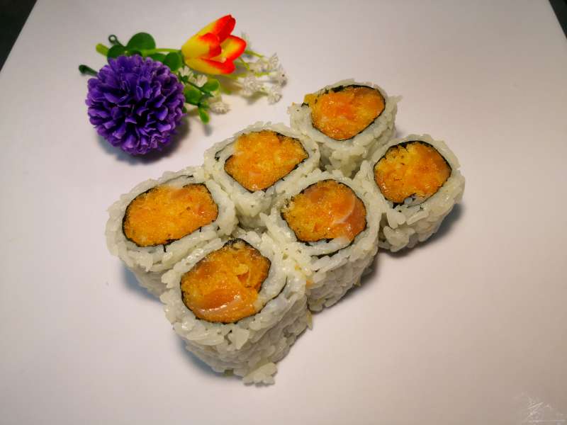 Order Spicy Salmon Roll food online from Yan Asian Restaurant store, Rutherford on bringmethat.com