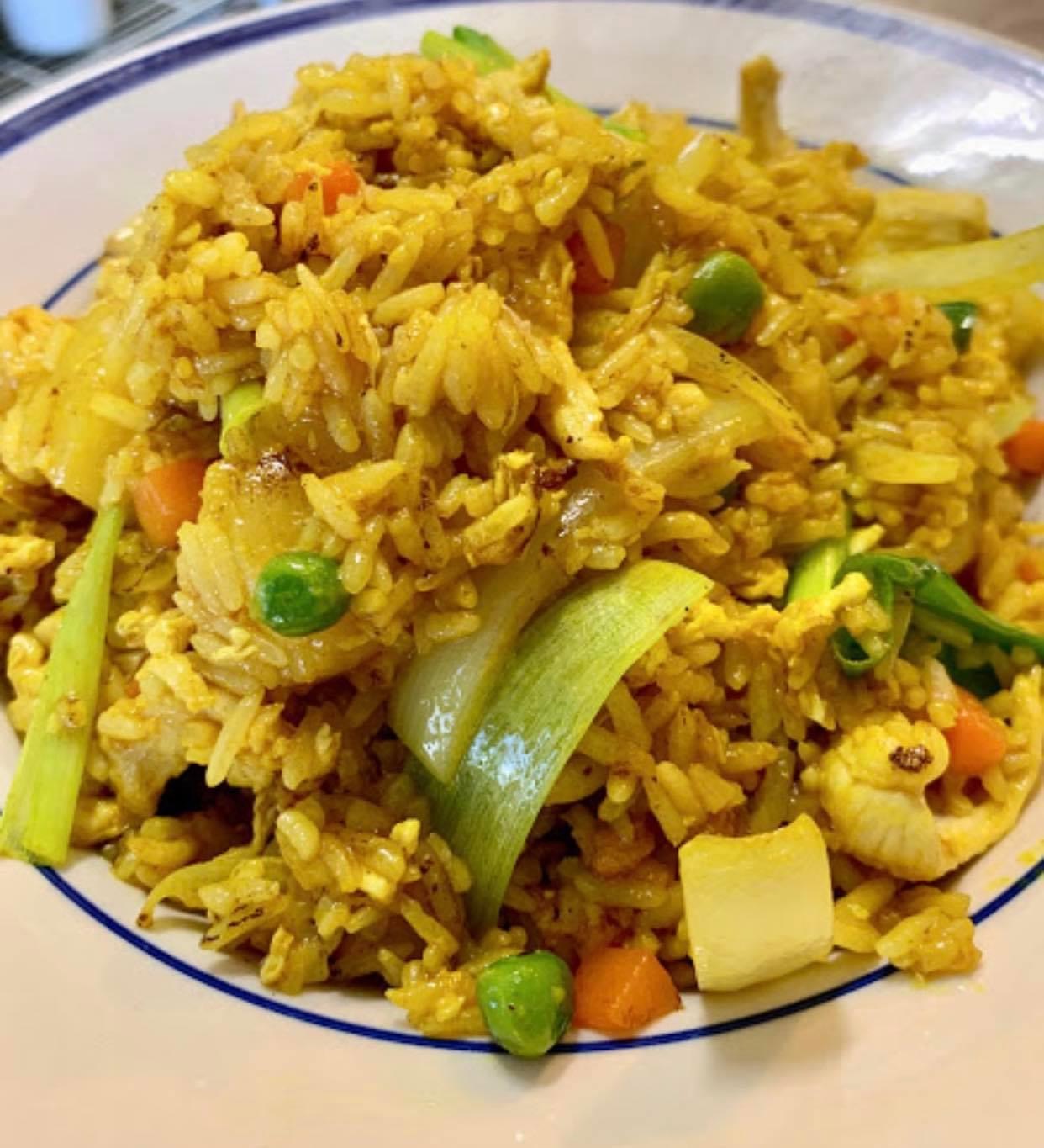 Order Pineapple Fried Rice Lunch food online from Thai Time store, Worcester on bringmethat.com