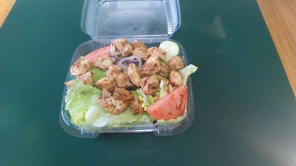 Order Garden Salad with Grilled Chicken - Salad food online from Oakland Ave Pizza & Subs store, Methuen on bringmethat.com