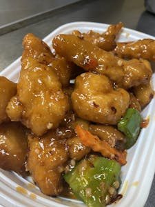 Order 32. Crispy Chicken with Sweet Chili Sauce food online from Redwood Chinese Restaurant store, Clarksville on bringmethat.com