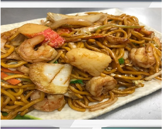 Order 111. Seafood Lo Mein food online from Red Apple Chinese Restaurant store, Waterloo on bringmethat.com