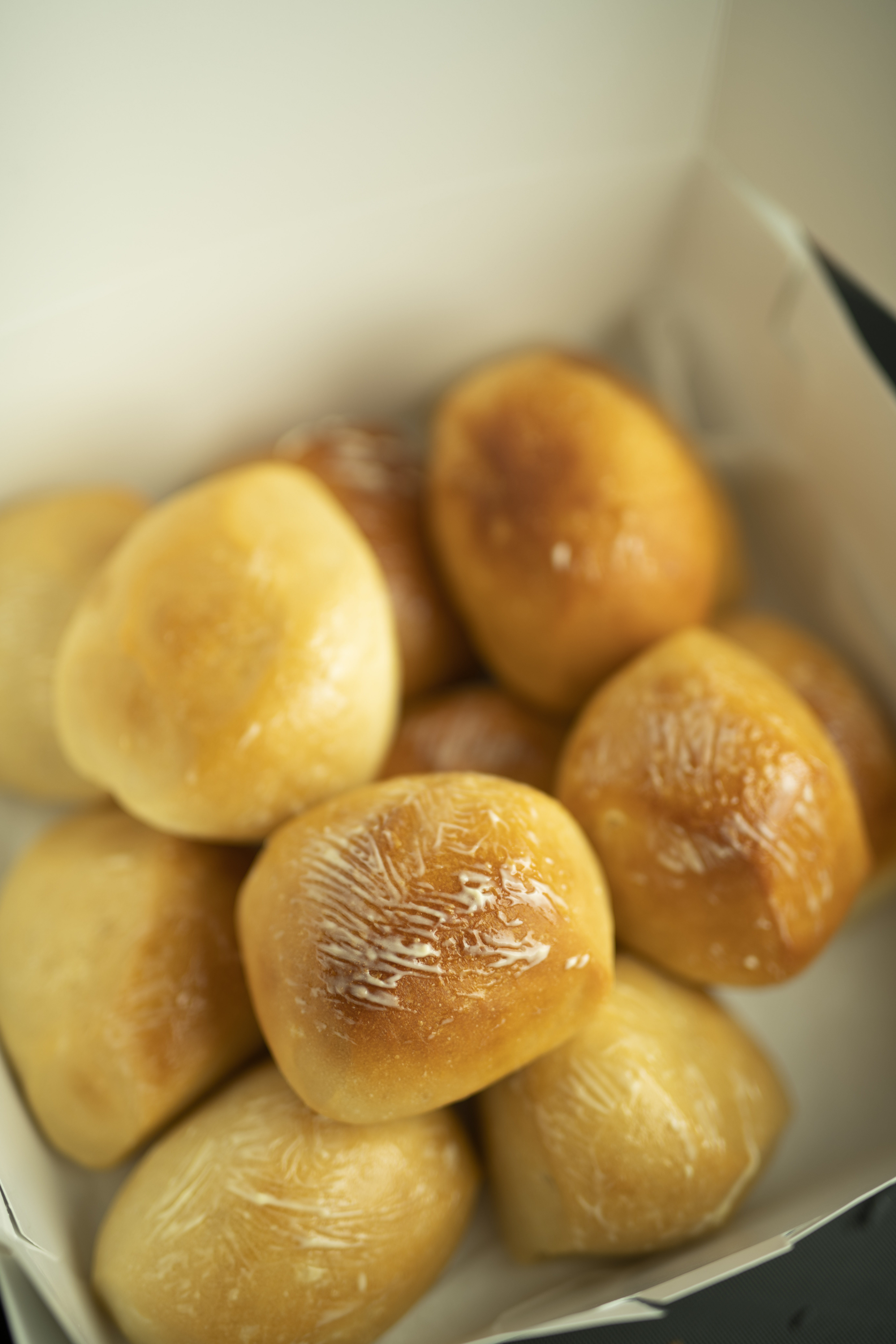 Order Add a single Yeast Roll food online from Golden Corral store, Killeen on bringmethat.com