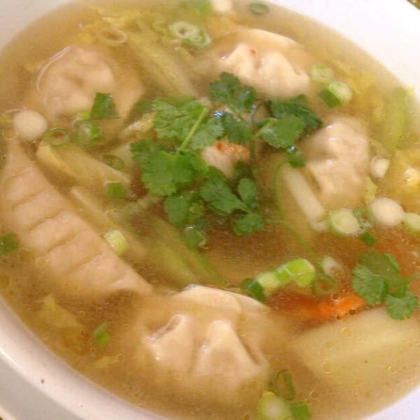 Order 20. Wonton Soup food online from The Taste Kitchen store, Culver City on bringmethat.com