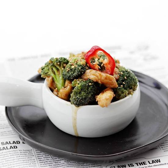 Order Chicken Broccoli food online from Kosher Castle store, Monsey on bringmethat.com