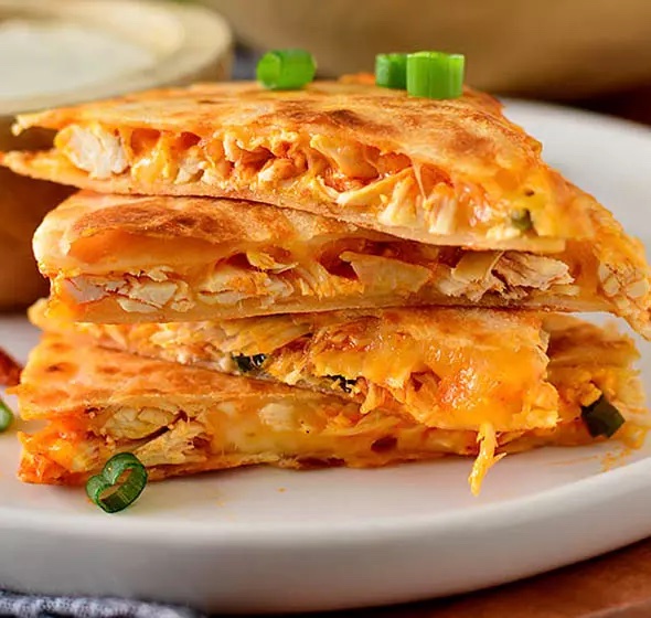 Order Buffalo Chicken Pizzadilla food online from Tastefully Yours Cafe store, Coraopolis on bringmethat.com