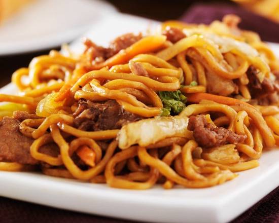 Order Beef Lo Mein (qt) food online from Wu's Garden store, Upper Leacock on bringmethat.com