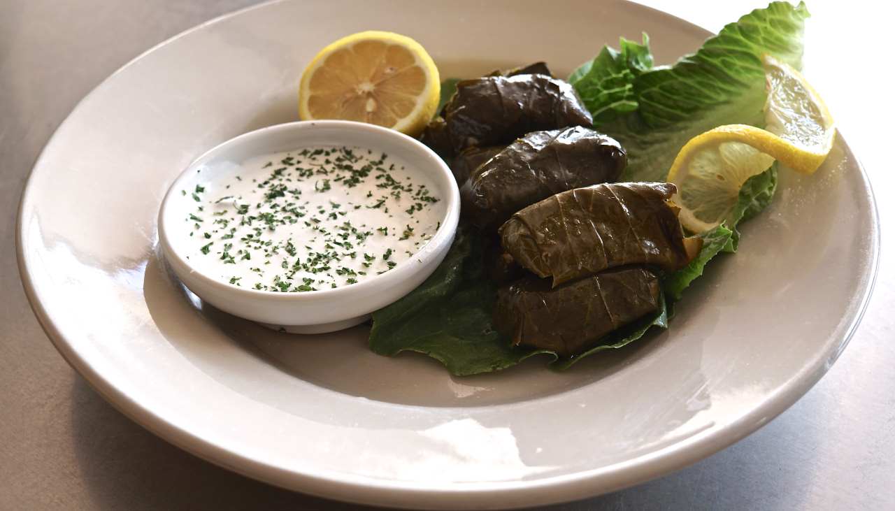 Order Dolmas food online from Romes Pizza store, Helotes on bringmethat.com