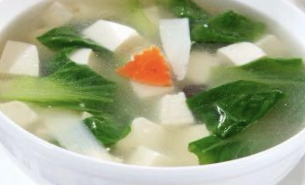 Order Vegetable Tofu Soup food online from Tra Ling Oriental Cafe store, Boulder on bringmethat.com