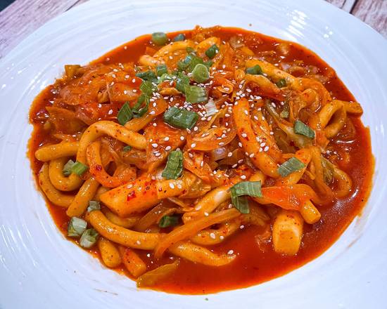 Order Noodle Spicy Rice Cakes (누들떡볶이) food online from MooBongRi store, Oakland on bringmethat.com
