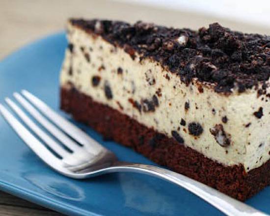 Order Fresh X-Large Oreo Mousse Cake Slice with Whip Cream food online from Ny Popcorn store, New York on bringmethat.com