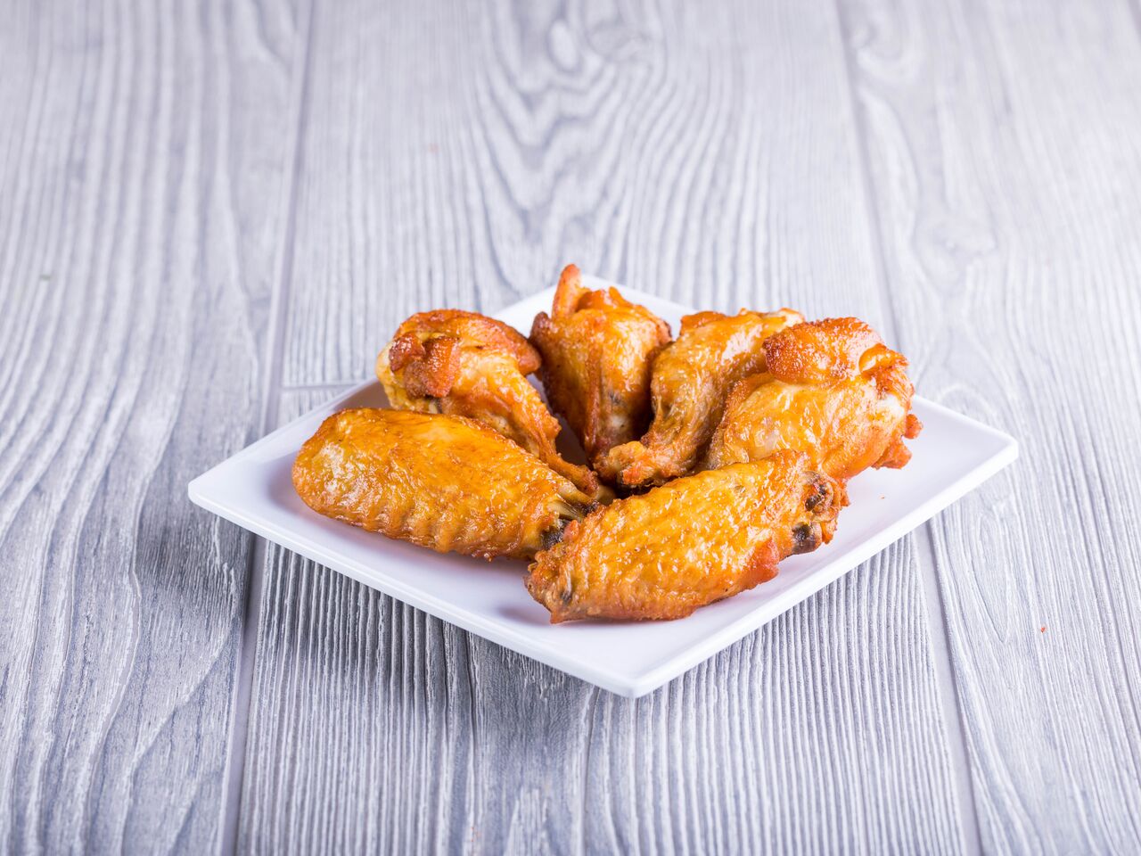 Order Chicken Wings food online from Gaslamp Pizza store, San Diego on bringmethat.com