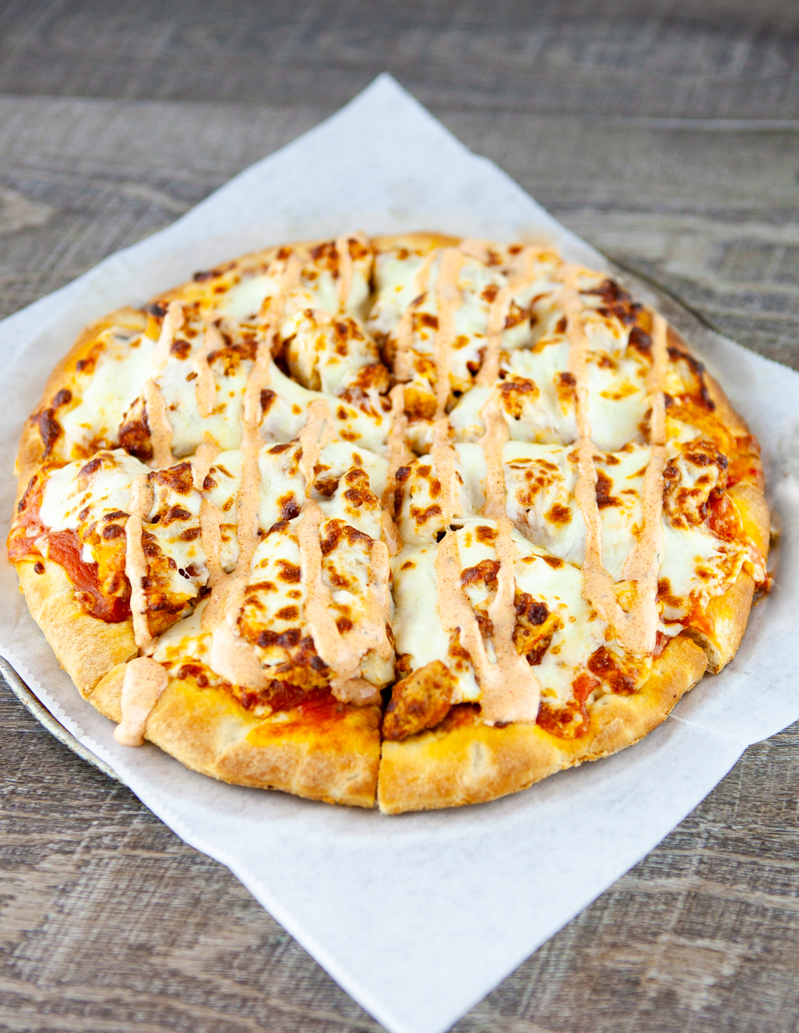 Order Spicy Buffalo Chicken Pizza food online from Fitz's store, University City on bringmethat.com