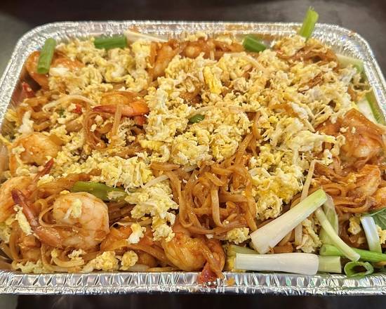 Order Pad Thai (Tray) food online from Thai Curry store, Arlington on bringmethat.com