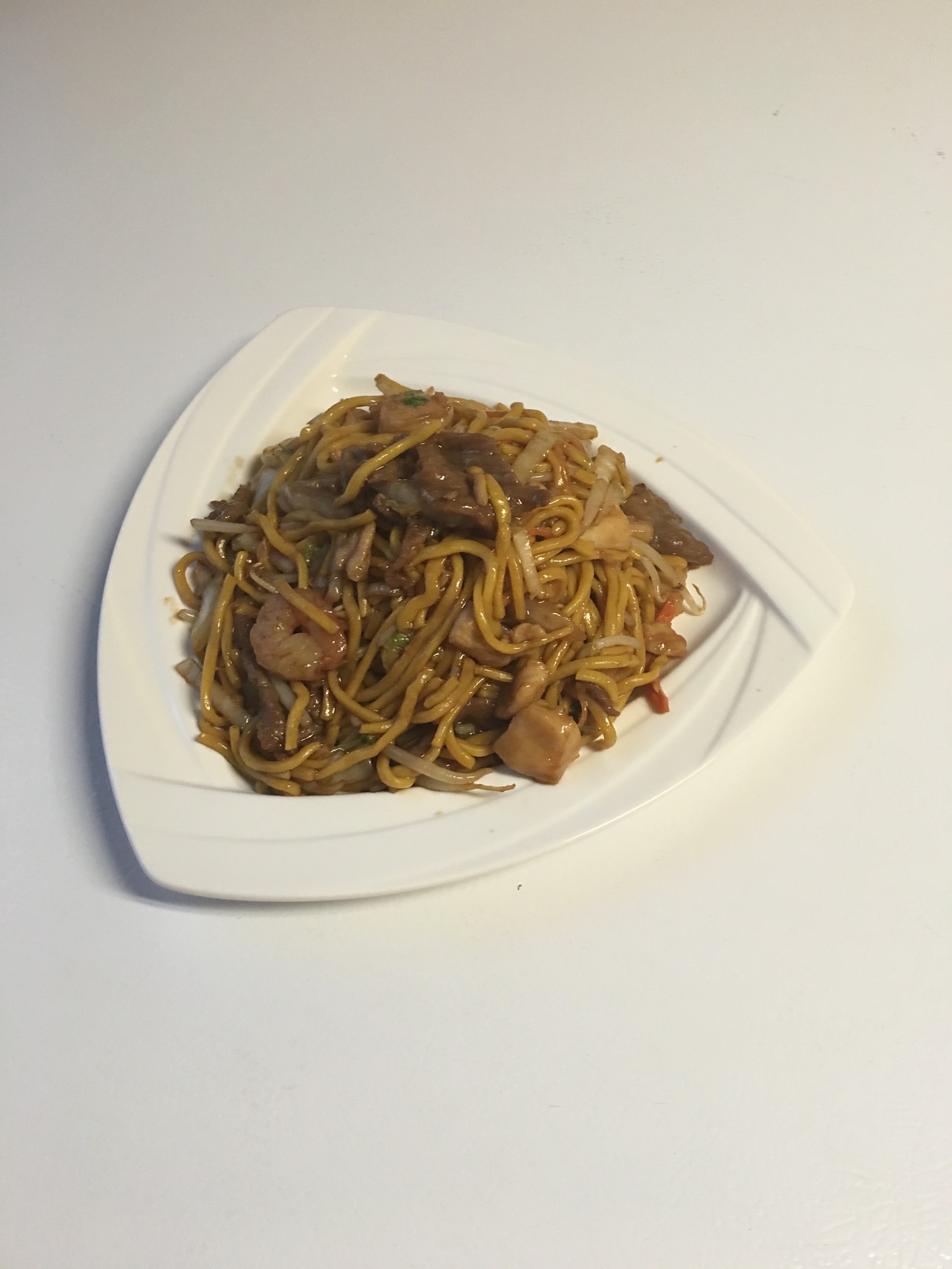 Order 37. Combo Lo Mein food online from Hunan House store, Centralia on bringmethat.com