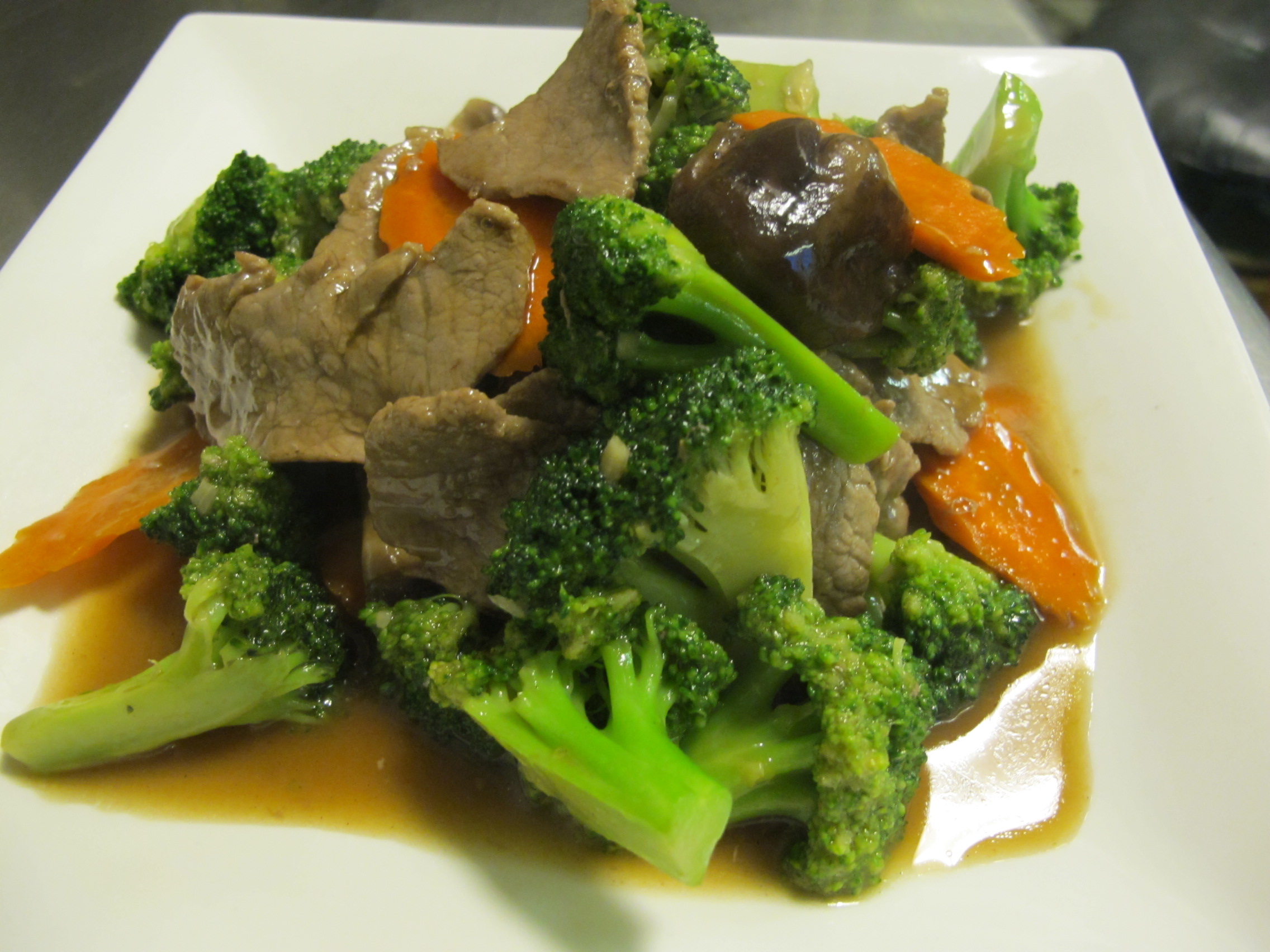 Order 79. Pad Broccoli food online from Thailand Restaurant store, Modesto on bringmethat.com