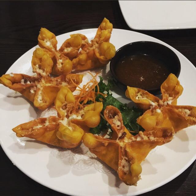 Order Crab Rangoon food online from Ikko Sushi & Steakhouse store, Portsmouth on bringmethat.com