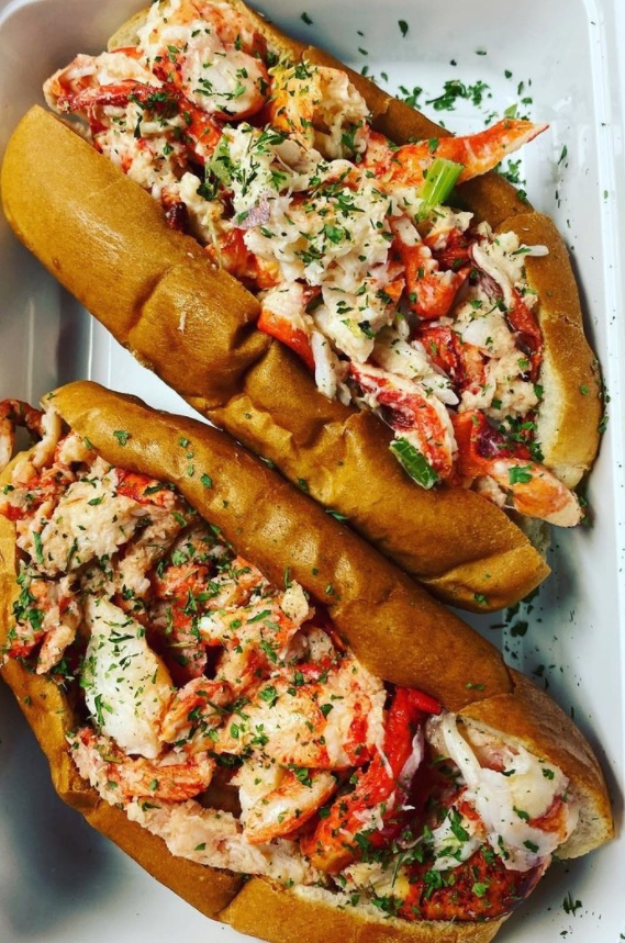 Order Lobster Roll food online from Pj Buckets store, Ventnor City on bringmethat.com