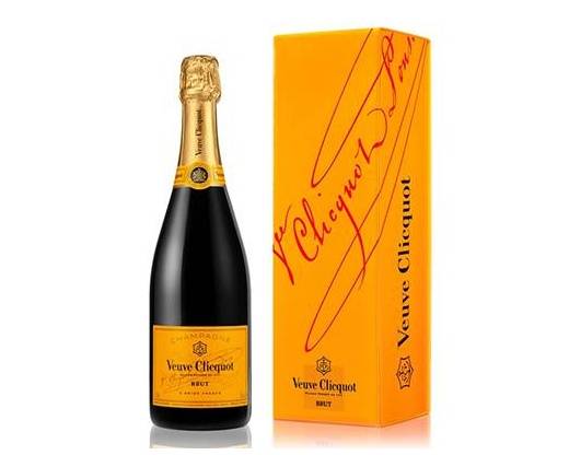 Order  Veuve Clicquot Brut Yellow Label Champagne | 750mL food online from Maple Mart store, Los Angeles on bringmethat.com