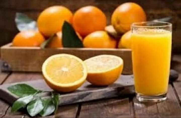 Order Fresh Squeezed Orange Juice  food online from Bagels & Deli Express store, White Plains on bringmethat.com