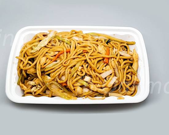 Order Chicken Lo Mein 鸡捞面 food online from China House store, Oakmont on bringmethat.com
