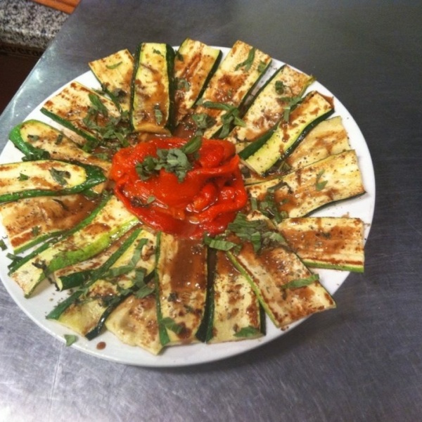 Order Grilled Zucchini food online from Arianna Italian Grill-Pizzeria store, Richmond on bringmethat.com