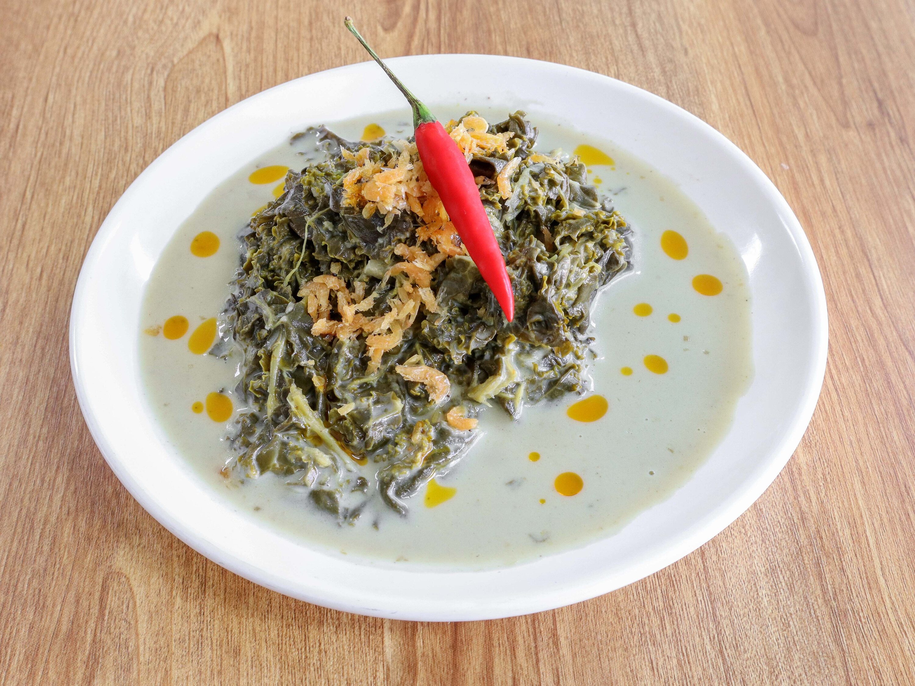Order Kale "Laing" food online from Chick'n Rotonda store, Middle Village on bringmethat.com