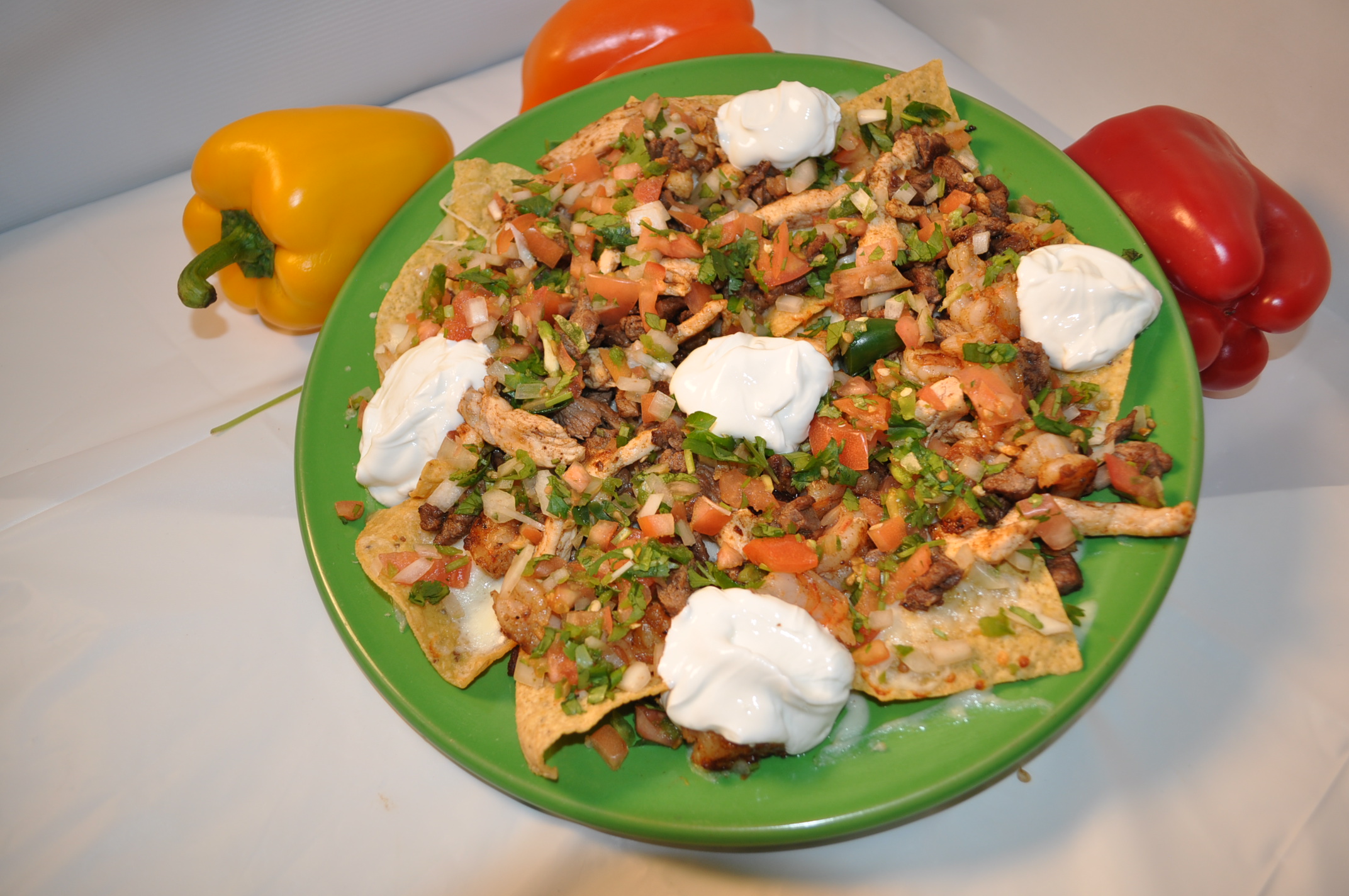 Order Nachos al Carbon food online from Good Tequilas Mexican Grill store, Glendale Heights on bringmethat.com