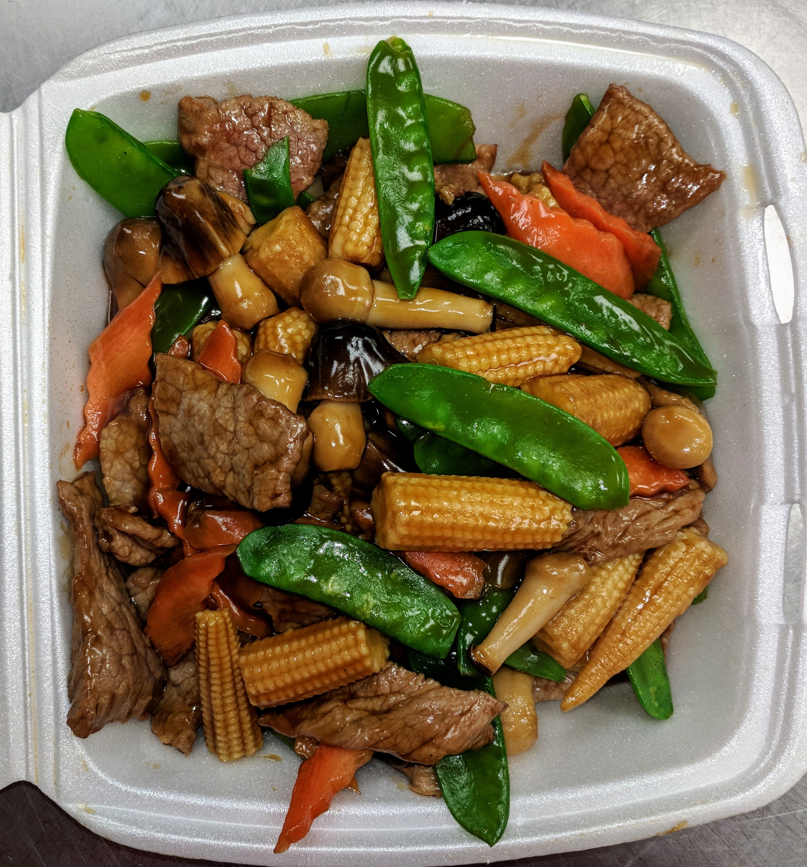 Order 23. Straw Mushrooms with Beef Filet food online from Golden Pearl store, Salt Lake City on bringmethat.com